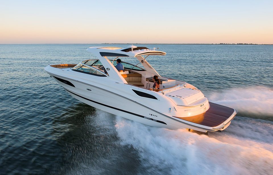 360 VR Virtual Tours of the Sea Ray SLX 350
