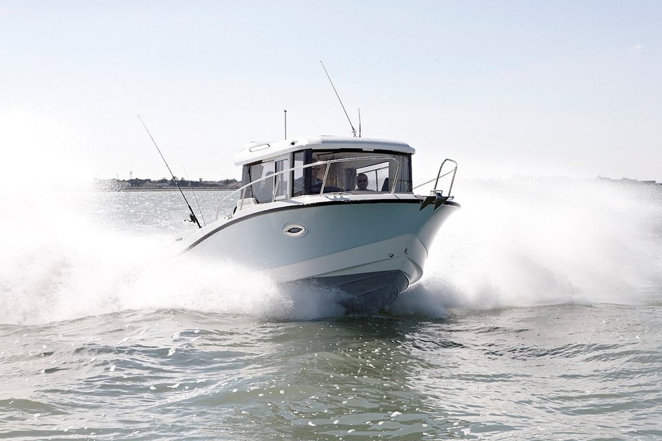 360 VR Virtual Tours of the Quicksilver 755 Pilothouse