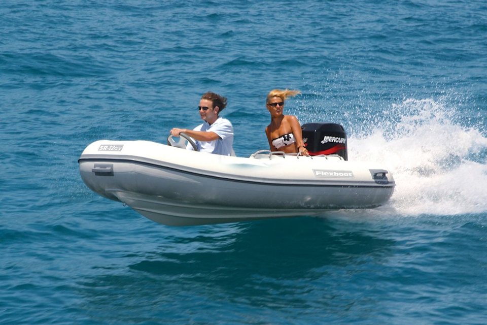 360 VR Virtual Tours of the Flexboat SR 12LX