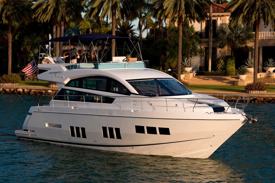 360 VR Virtual Tours of the Fairline Squadron 50