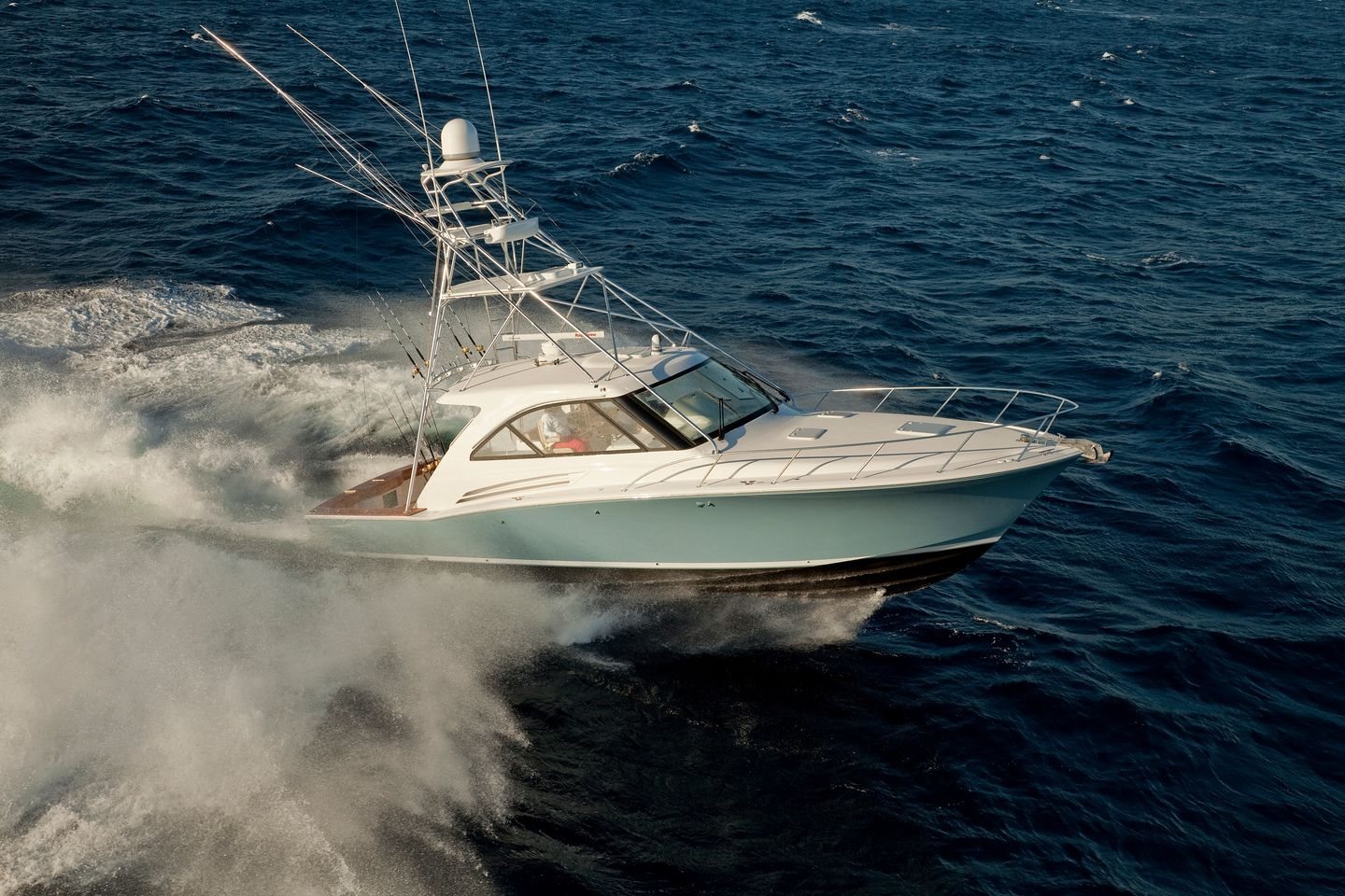 360 VR Virtual Tours of the Hatteras 45 Express Sportfish
