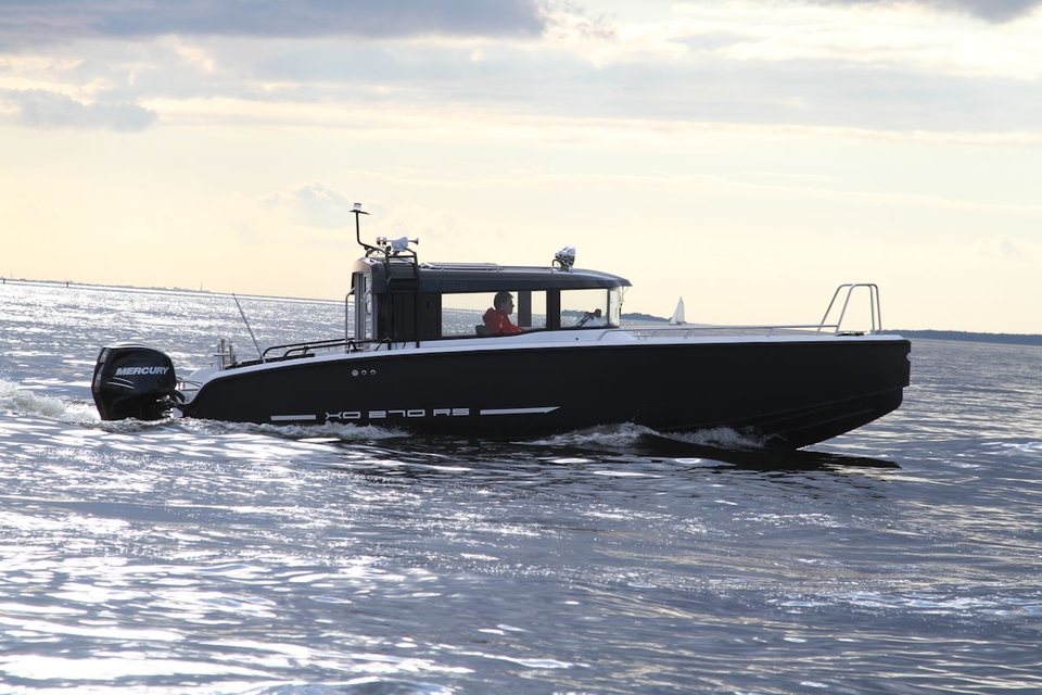 360 VR Virtual Tours of the XO 270 RS Front Cabin OB