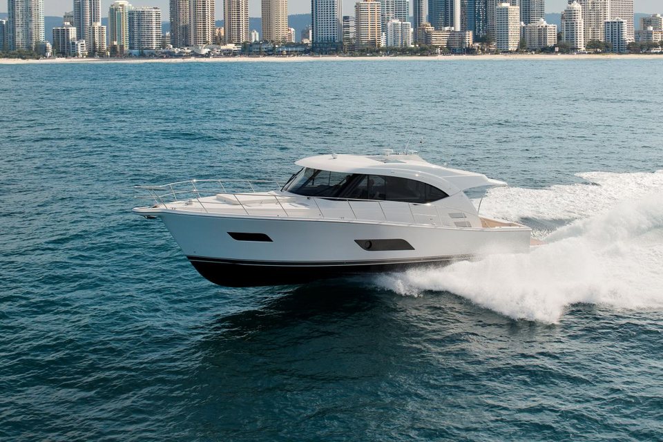 360 VR Virtual Tours of the Riviera 525 SUV