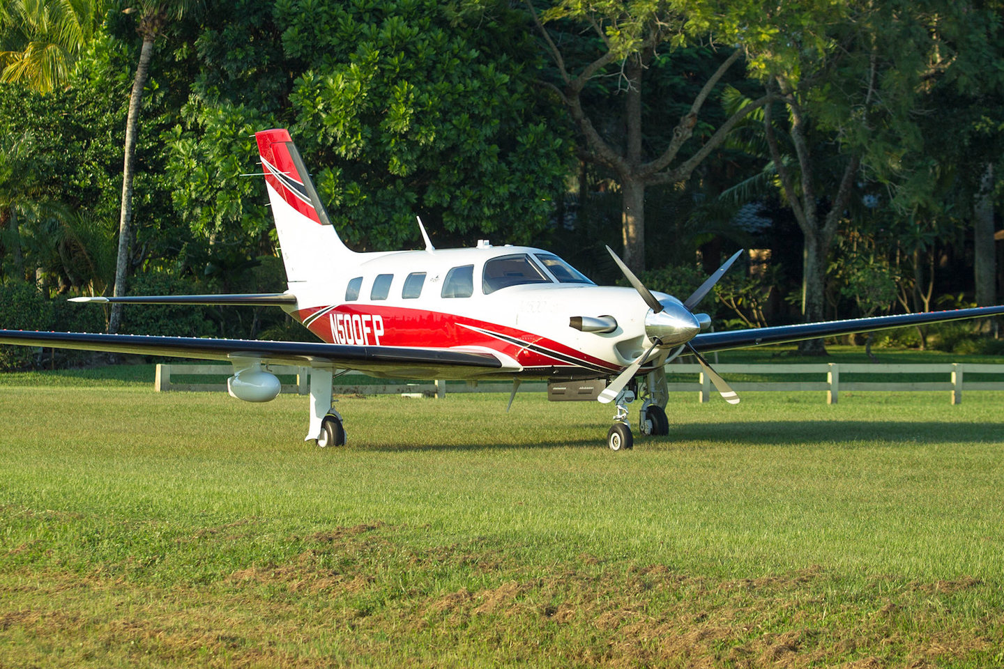 360 VR Virtual Tours of the Piper M500