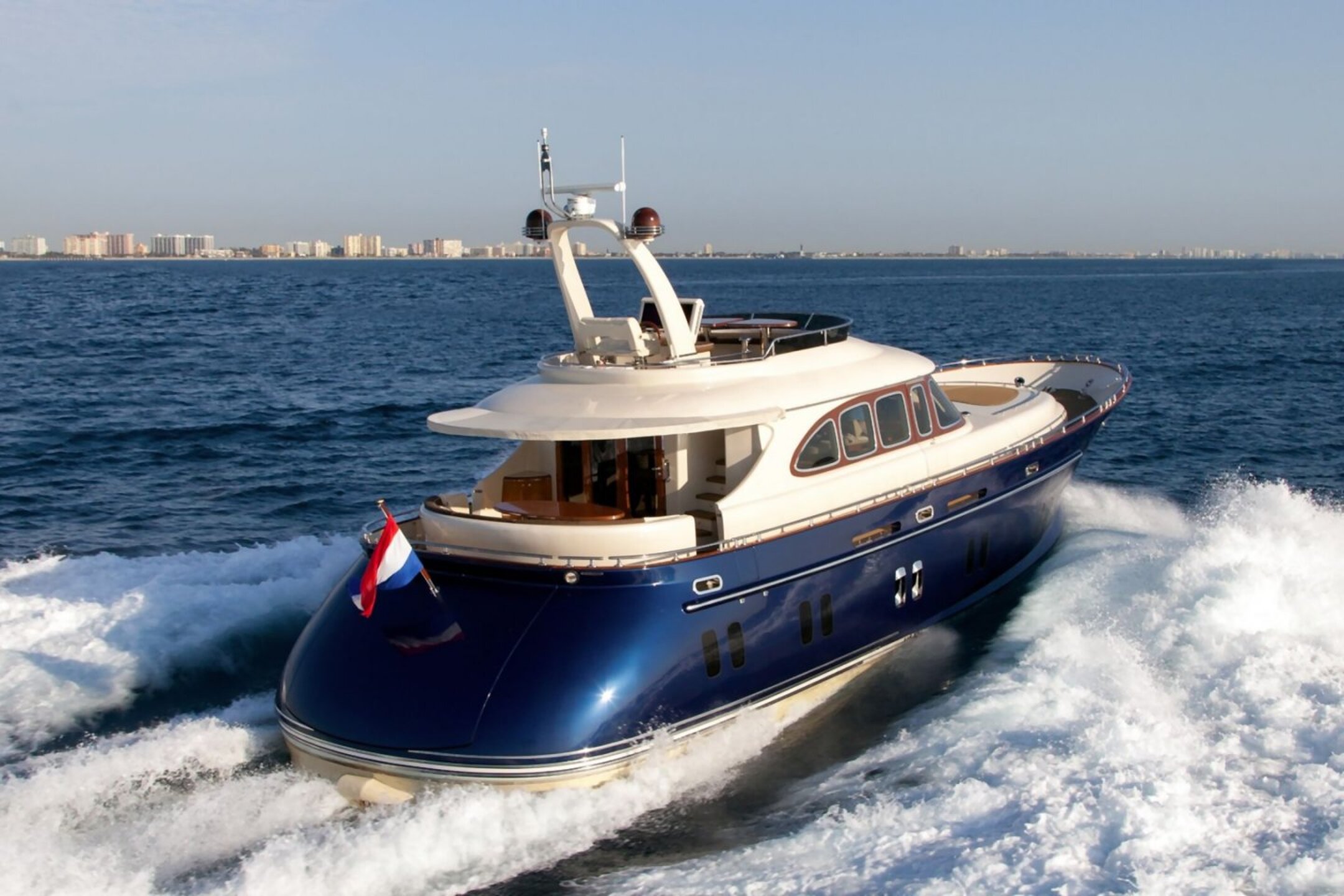 360 VR Virtual Tours of the Zeelander Z68