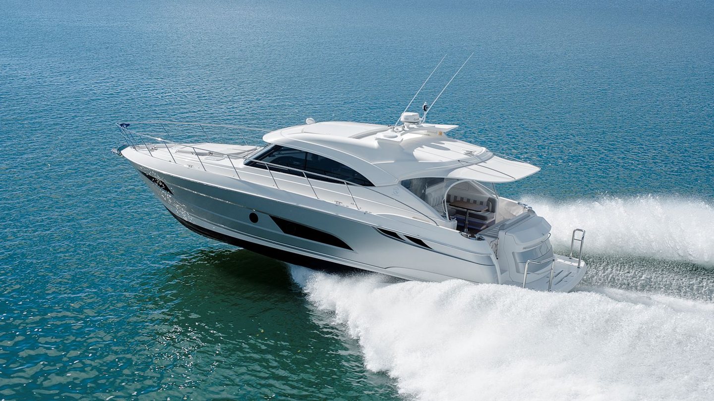 360 VR Virtual Tours of the Riviera 4800 Sport Yacht