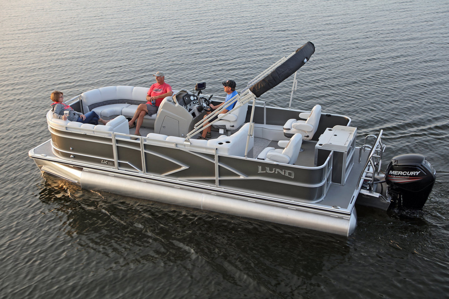 360 VR Virtual Tours of the Lund LX220 Fish and Cruise