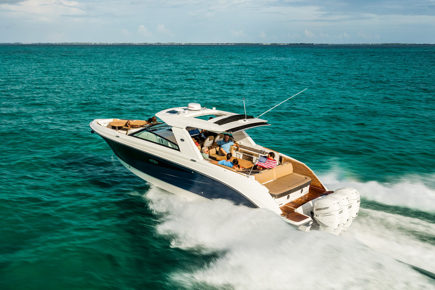 360 VR Virtual Tours of the Sea Ray SLX 400 Outboard