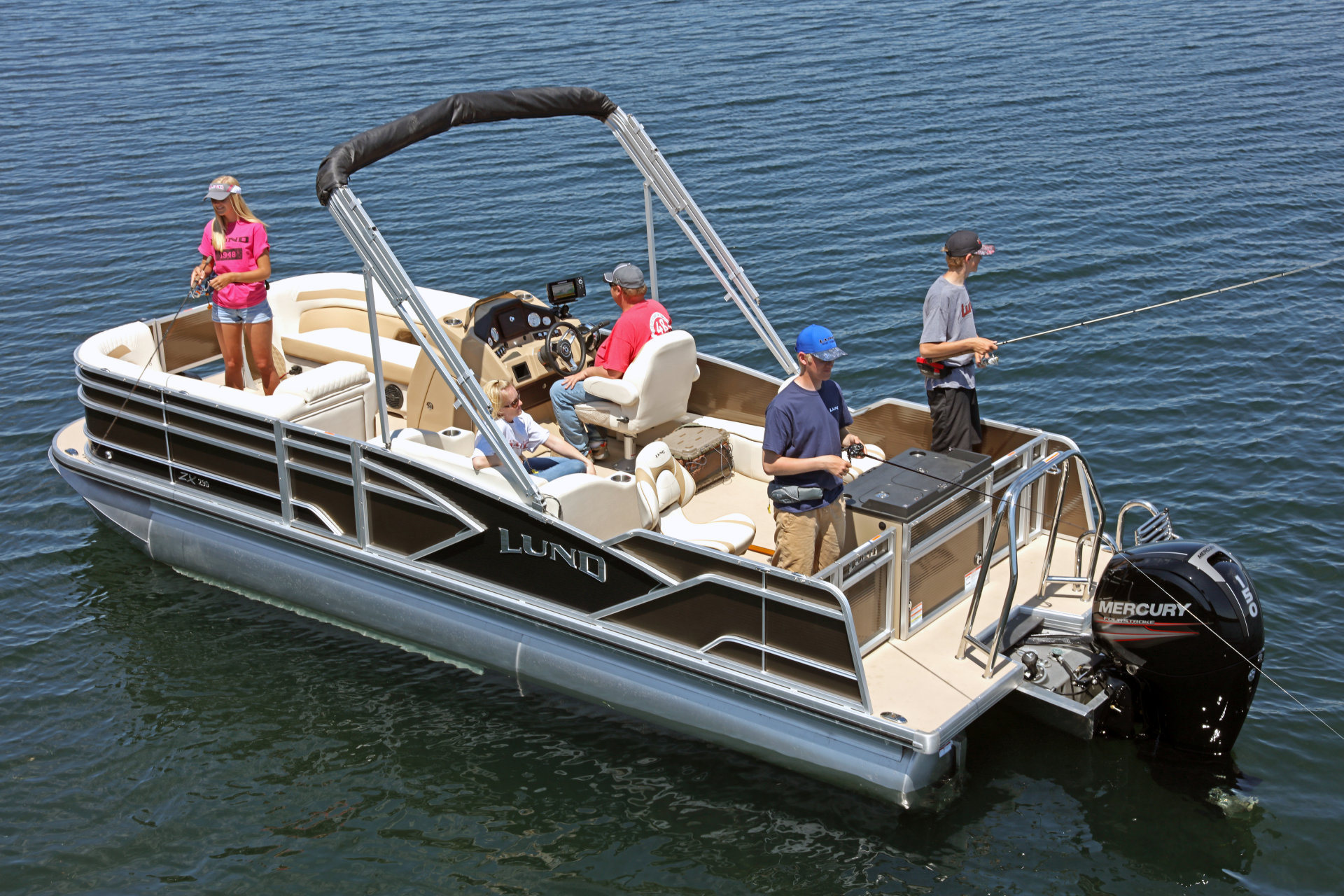 360 VR Virtual Tours of the Lund ZX230 LFC Pontoon