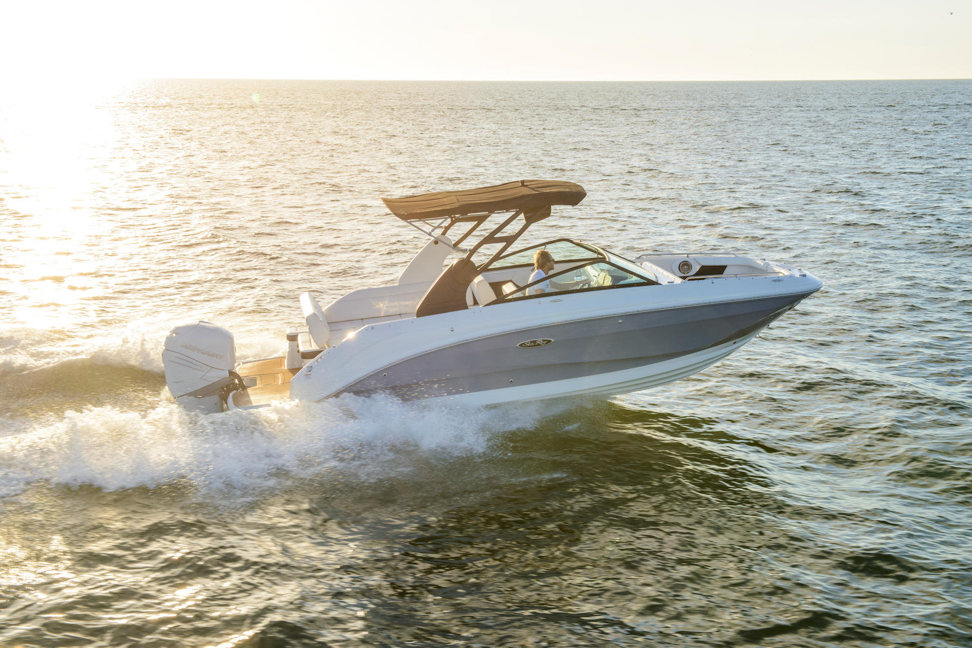 360 VR Virtual Tours of the Sea Ray SDX 250 Outboard