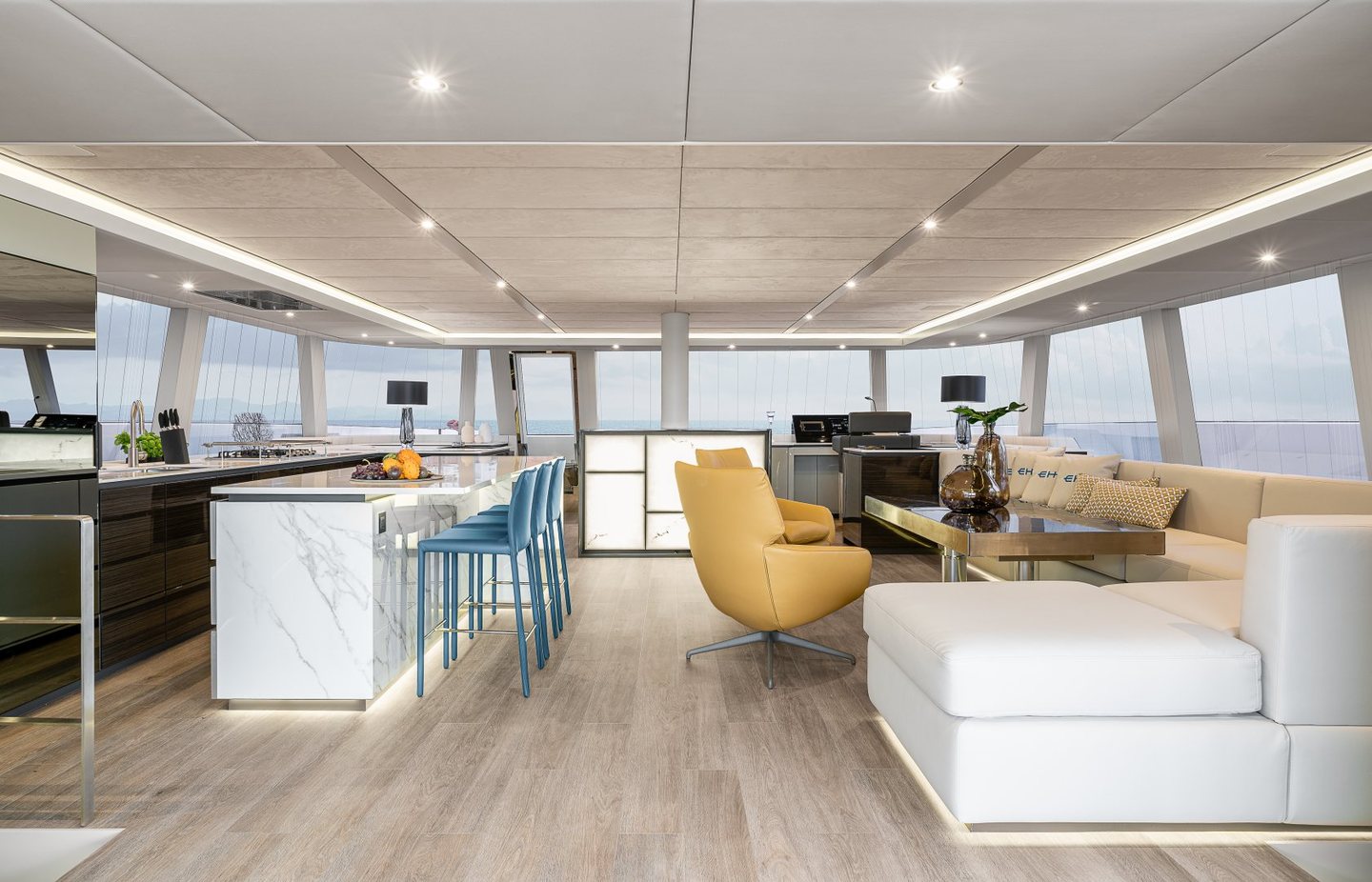 360 VR Virtual Tours of the Sunreef 80