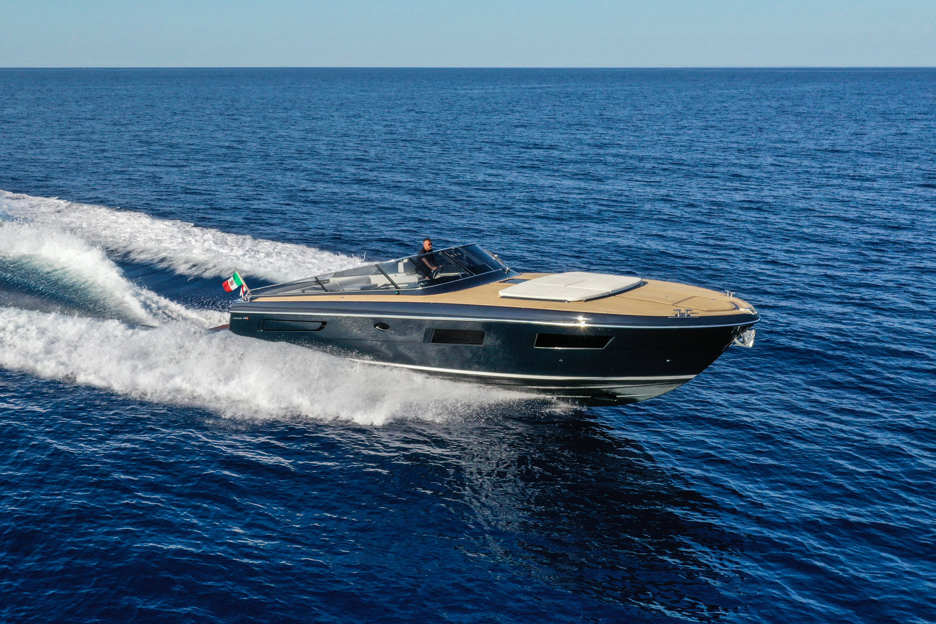 360 VR Virtual Tours of the Itama 45S