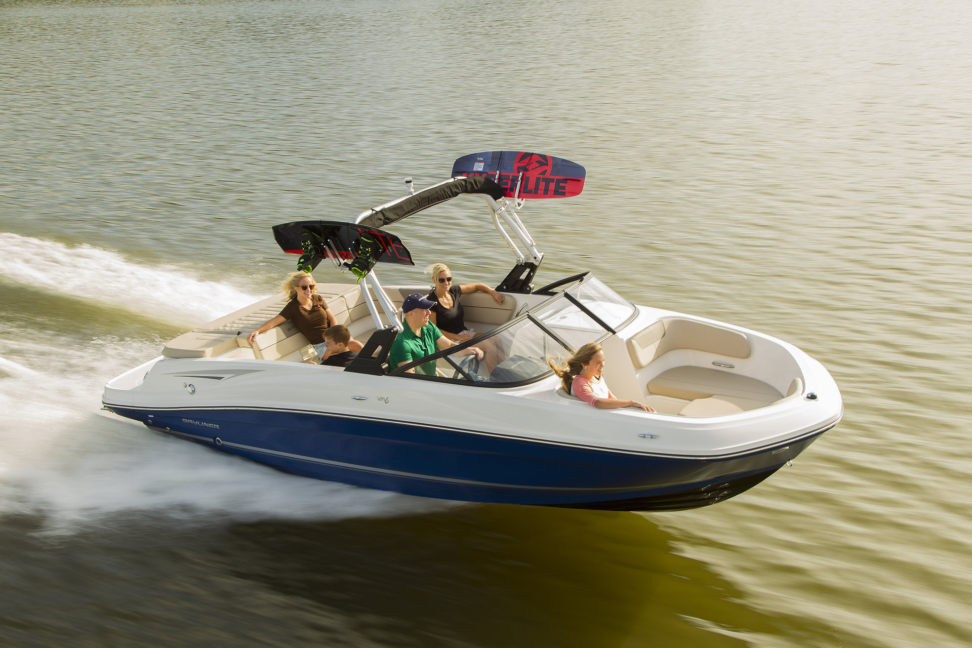 360 VR Virtual Tours of the [VBS-FR] Bayliner VR6 IB