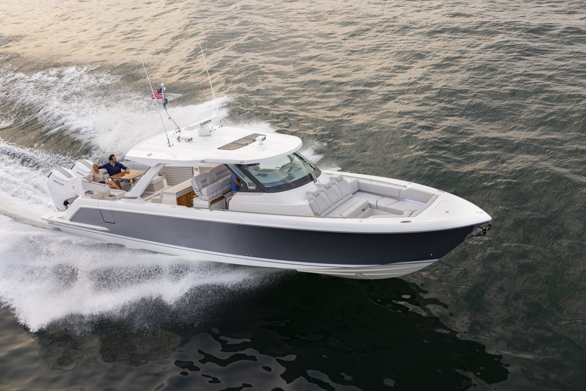 360 VR Virtual Tours of the Tiara 43 LS