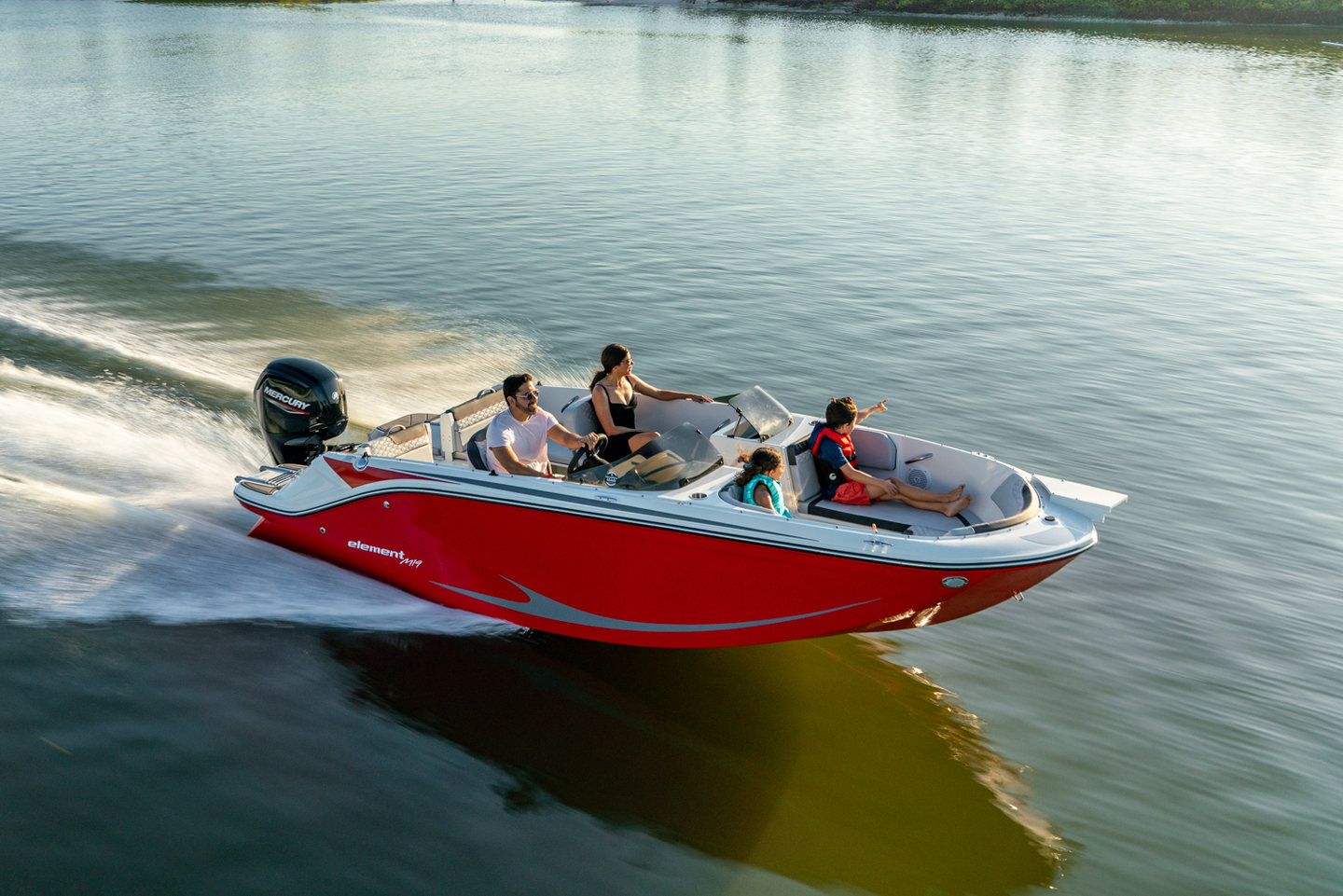 360 VR Virtual Tours of the Bayliner Element M19