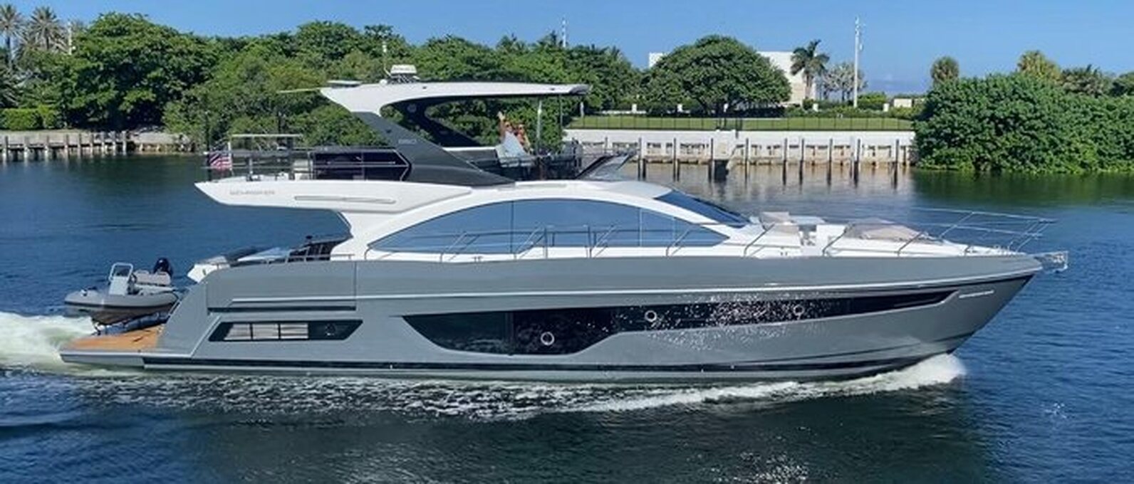 360 VR Virtual Tours of the 2023 Schaefer 660 "American Dream"