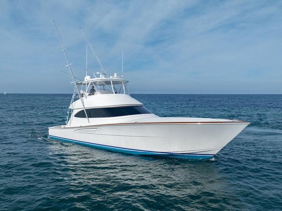 360 VR Virtual Tours of the 2025 Viking 64' Convertible