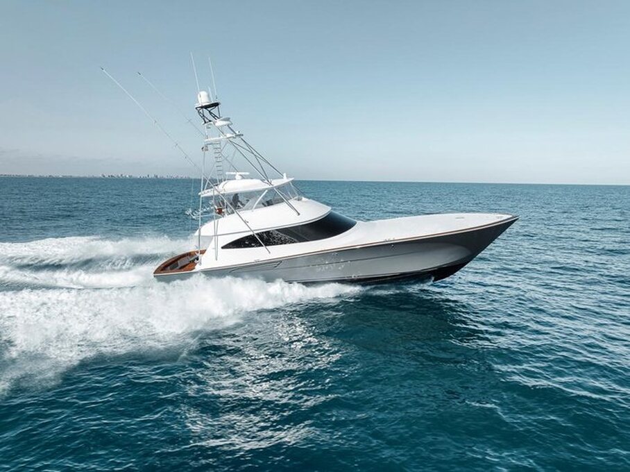 360 VR Virtual Tours of the 2023 Viking 72 Convertible 