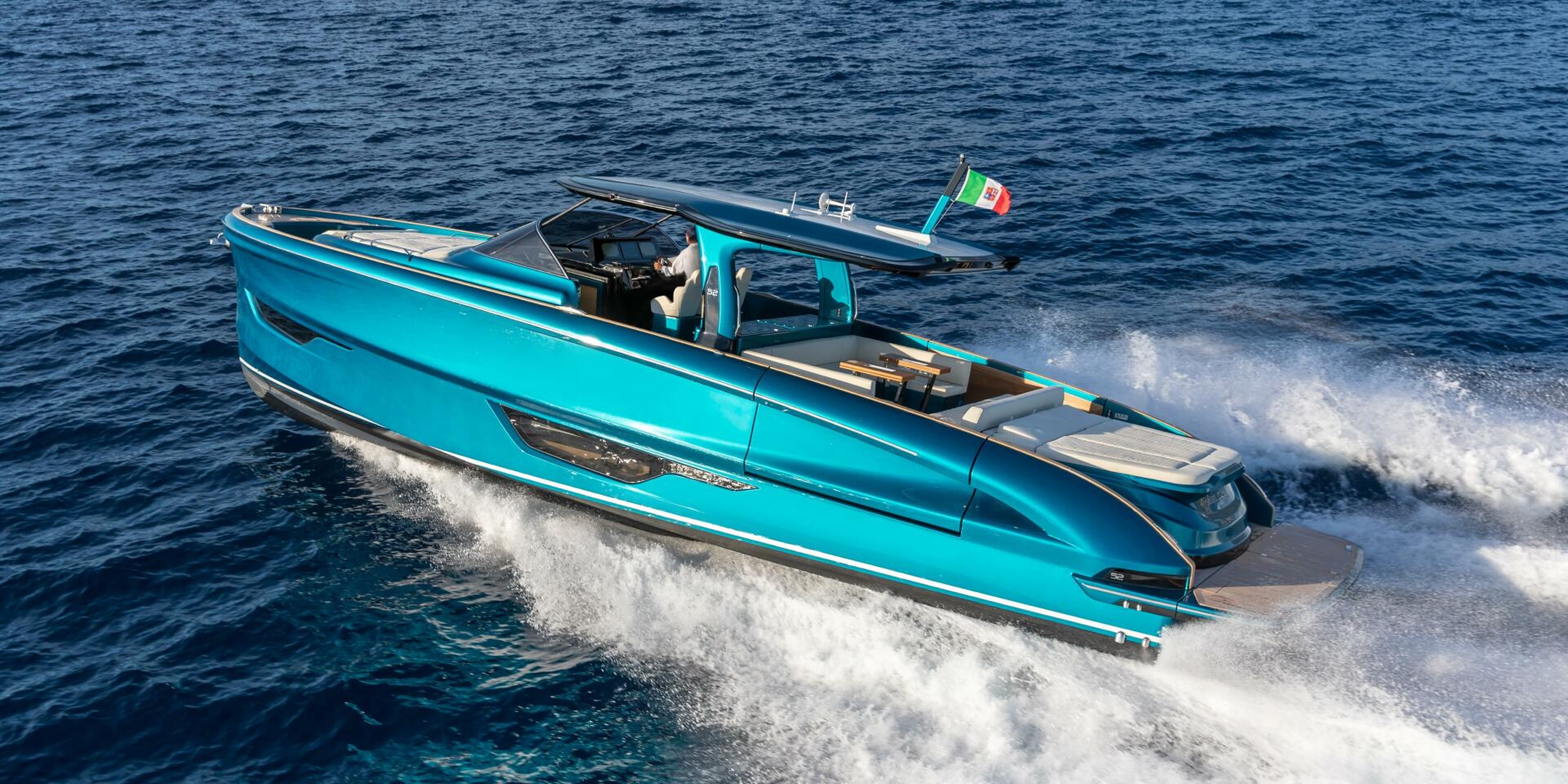 360 VR Virtual Tours of the Solaris 52 Open