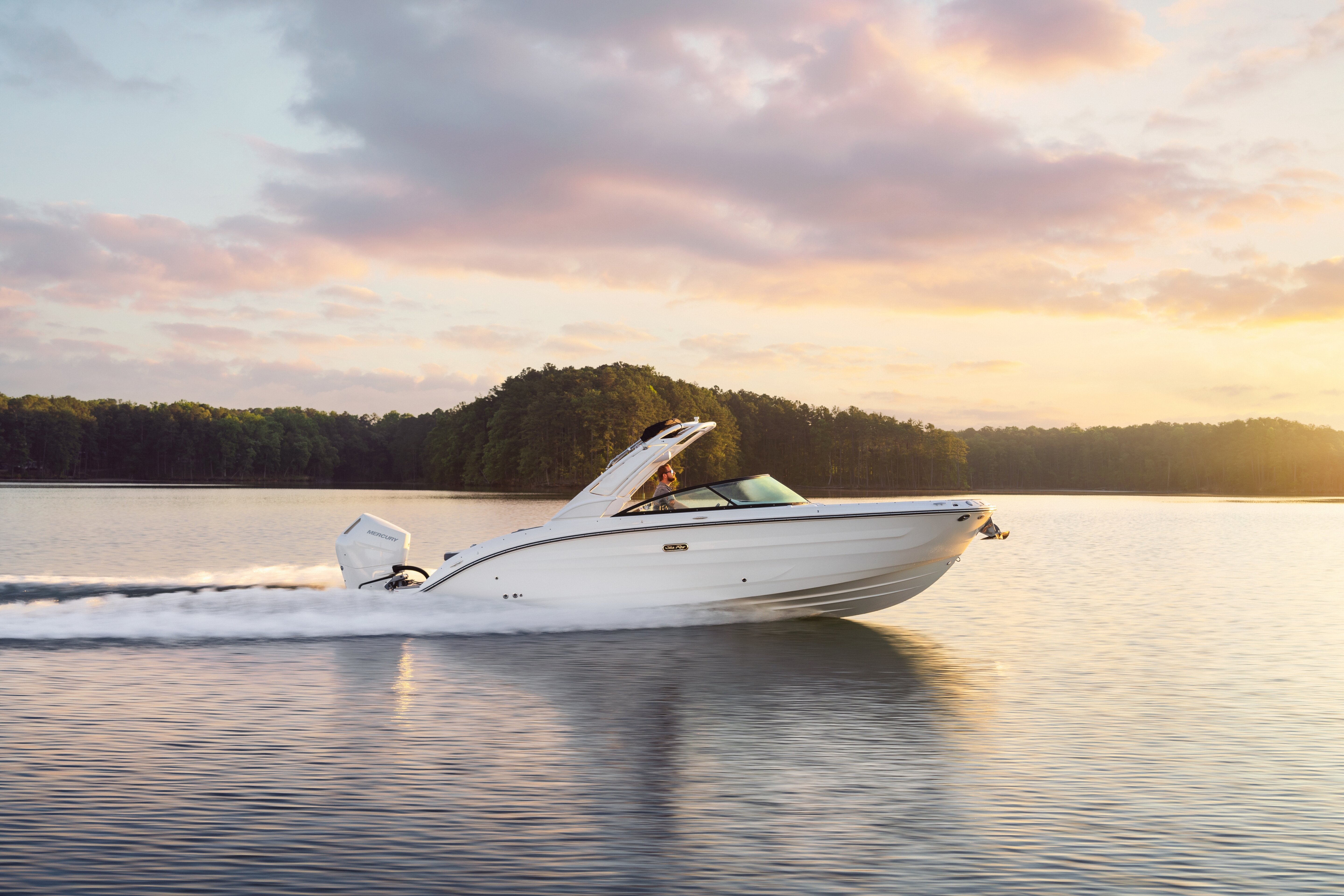 360 VR Virtual Tours of the Sea Ray SDX 270 Outboard