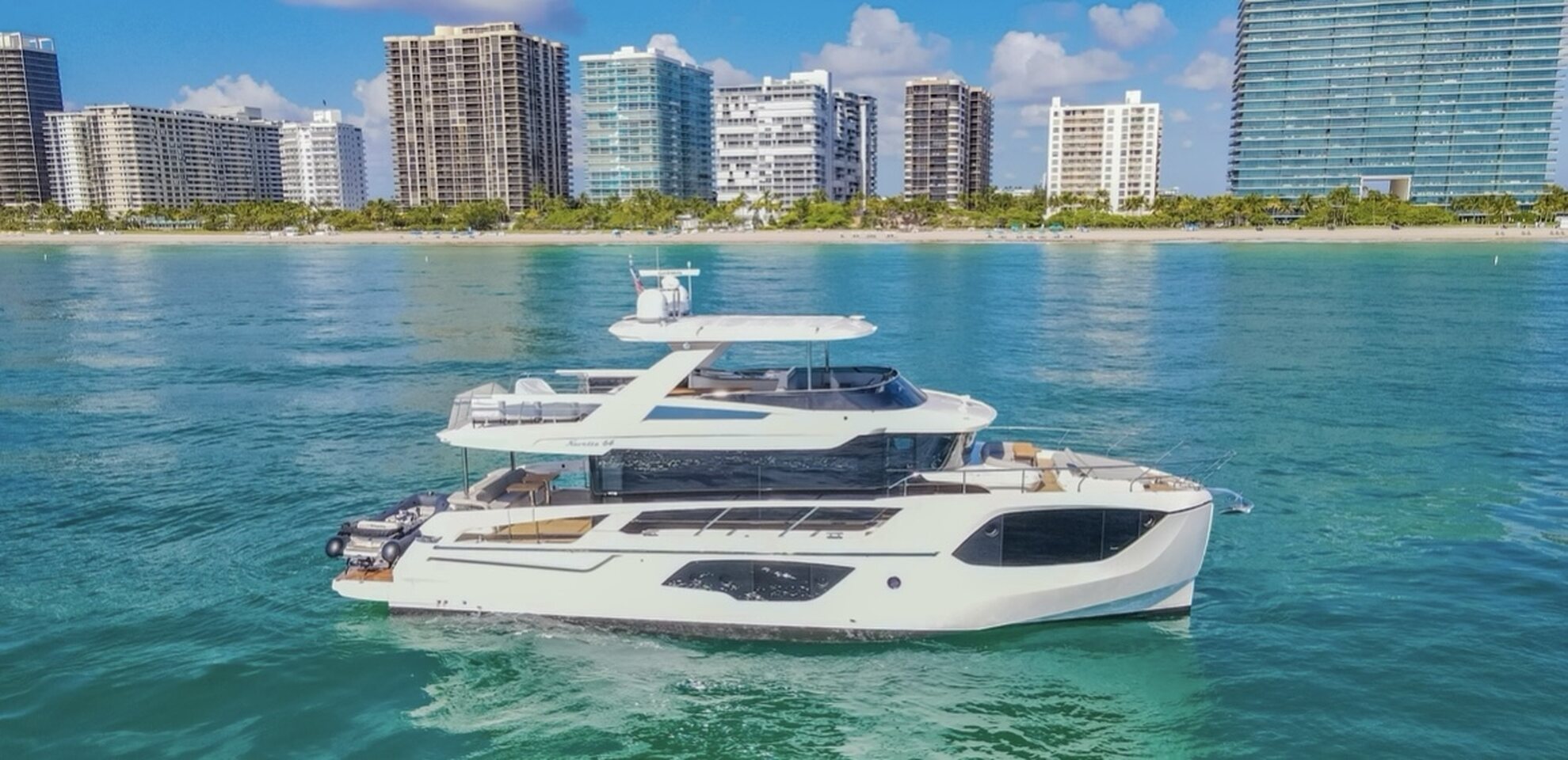 360 VR Virtual Tours of the 2023 Absolute 64' Navetta 