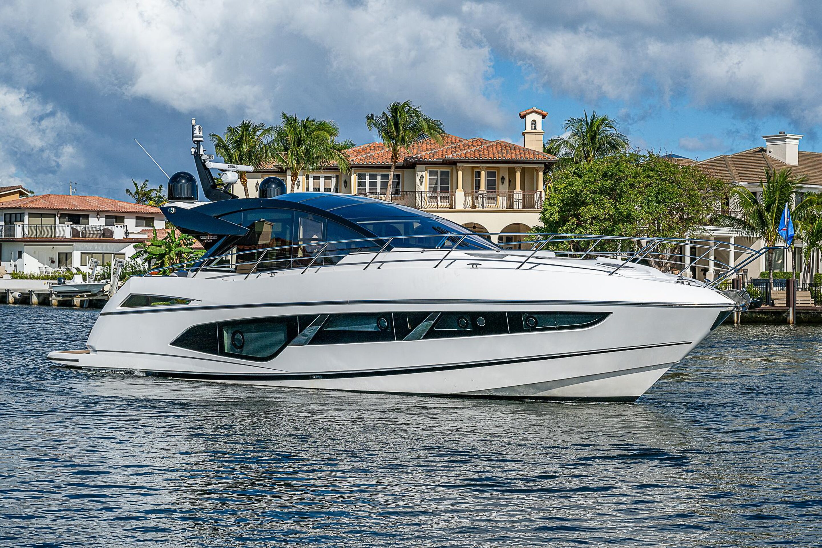 360 VR Virtual Tours of the 2021 Sunseeker 60' Evo Predator 