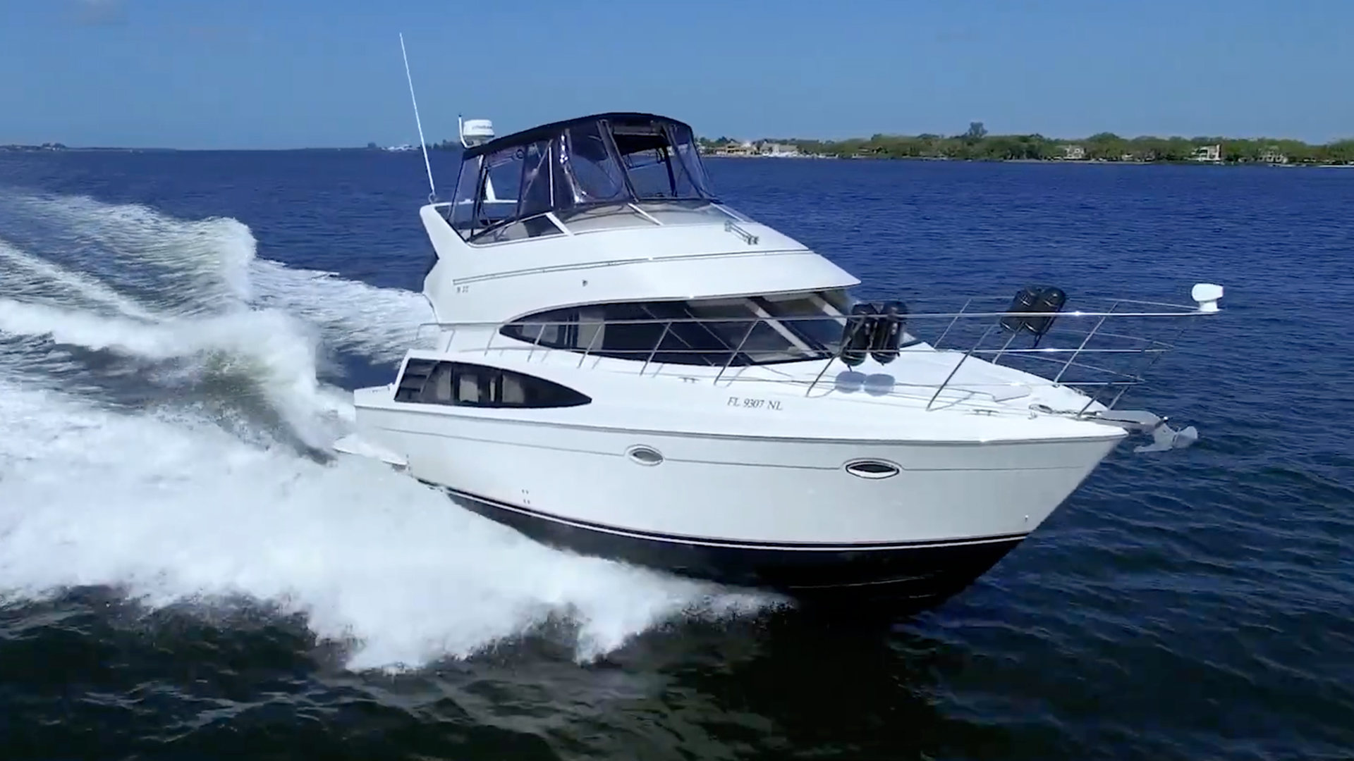 360 VR Virtual Tours of the 2006 Carver 36 Sport Sedan