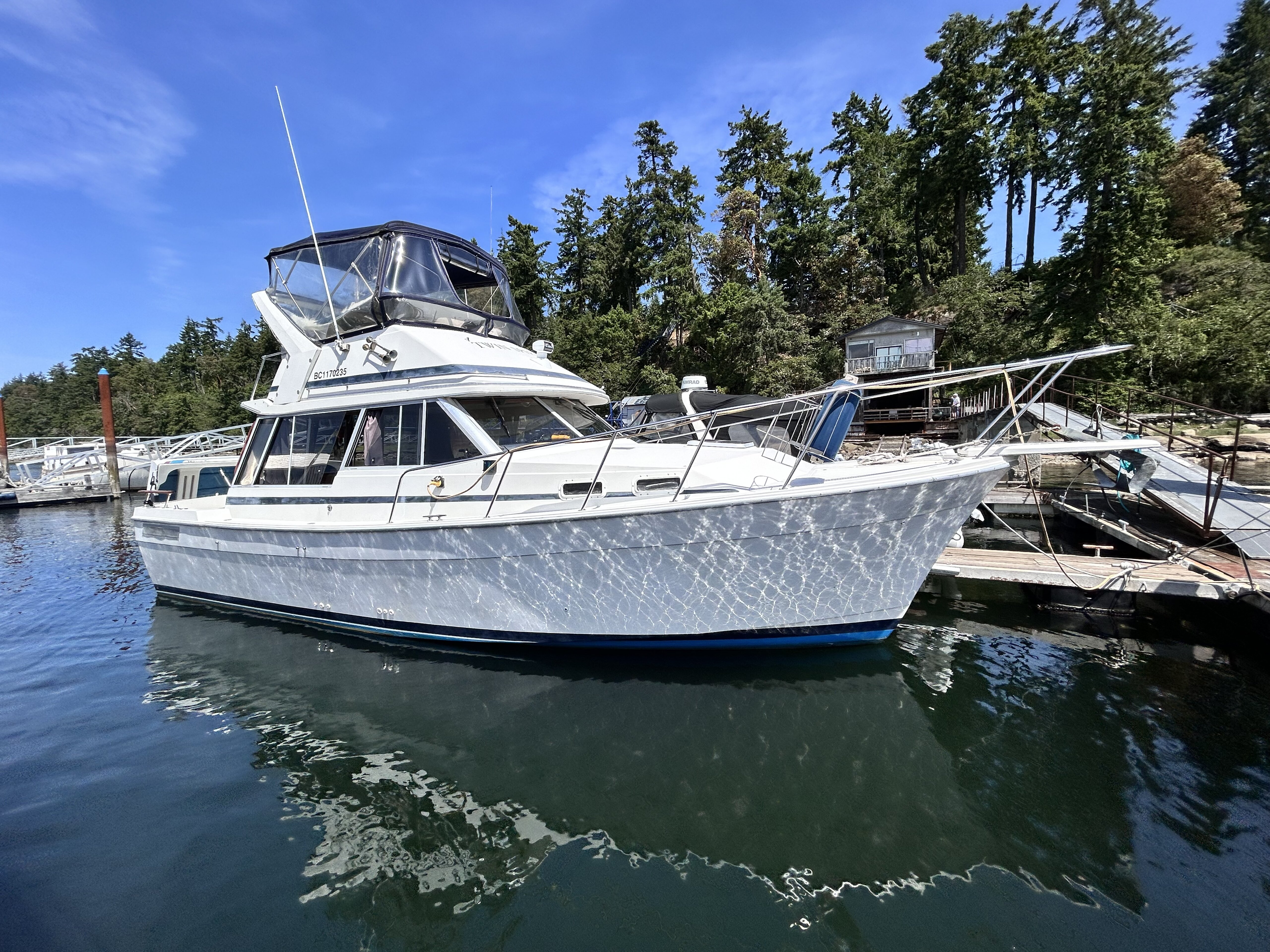 360 VR Virtual Tours of the Bayliner 3270