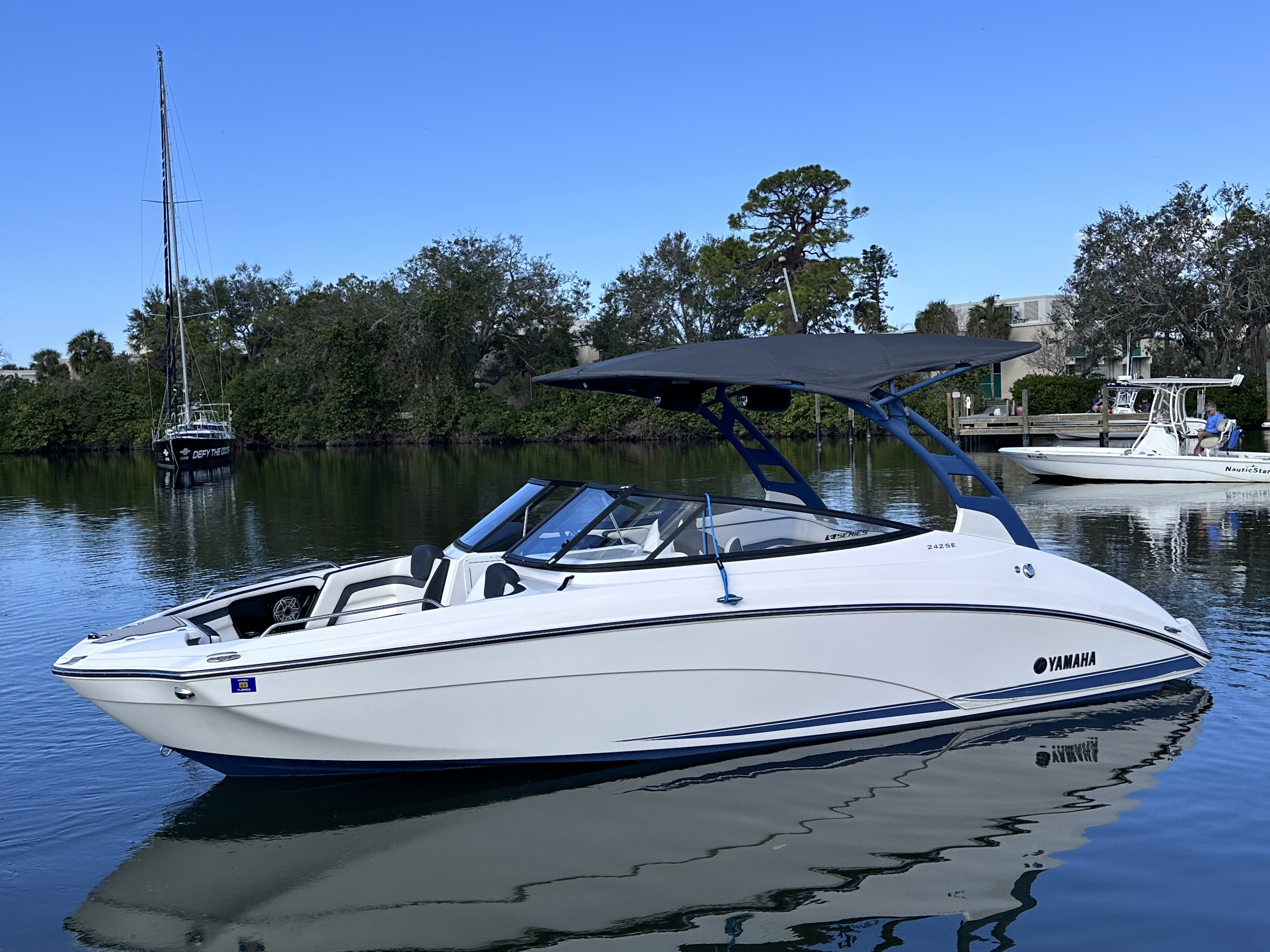360 VR Virtual Tours of the 2020 Yamaha 242 SE Jet Boat