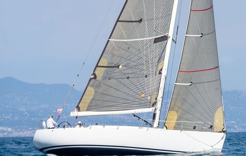 360 VR Virtual Tours of the GRAND SOLEIL 44 RACE