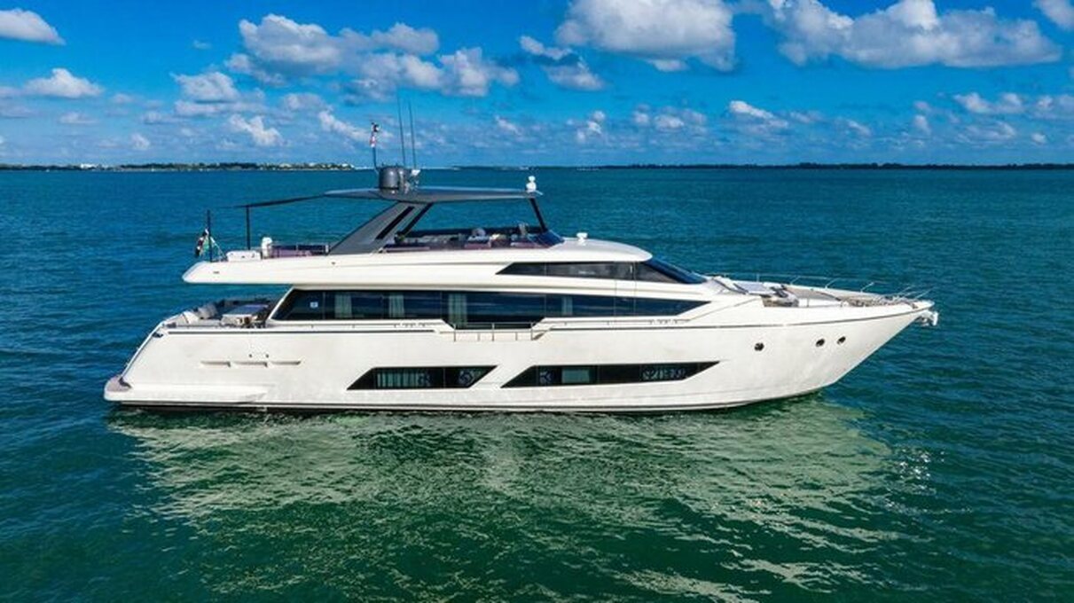 360 VR Virtual Tours of the 2018 Ferretti Yachts 850 Motor Yacht