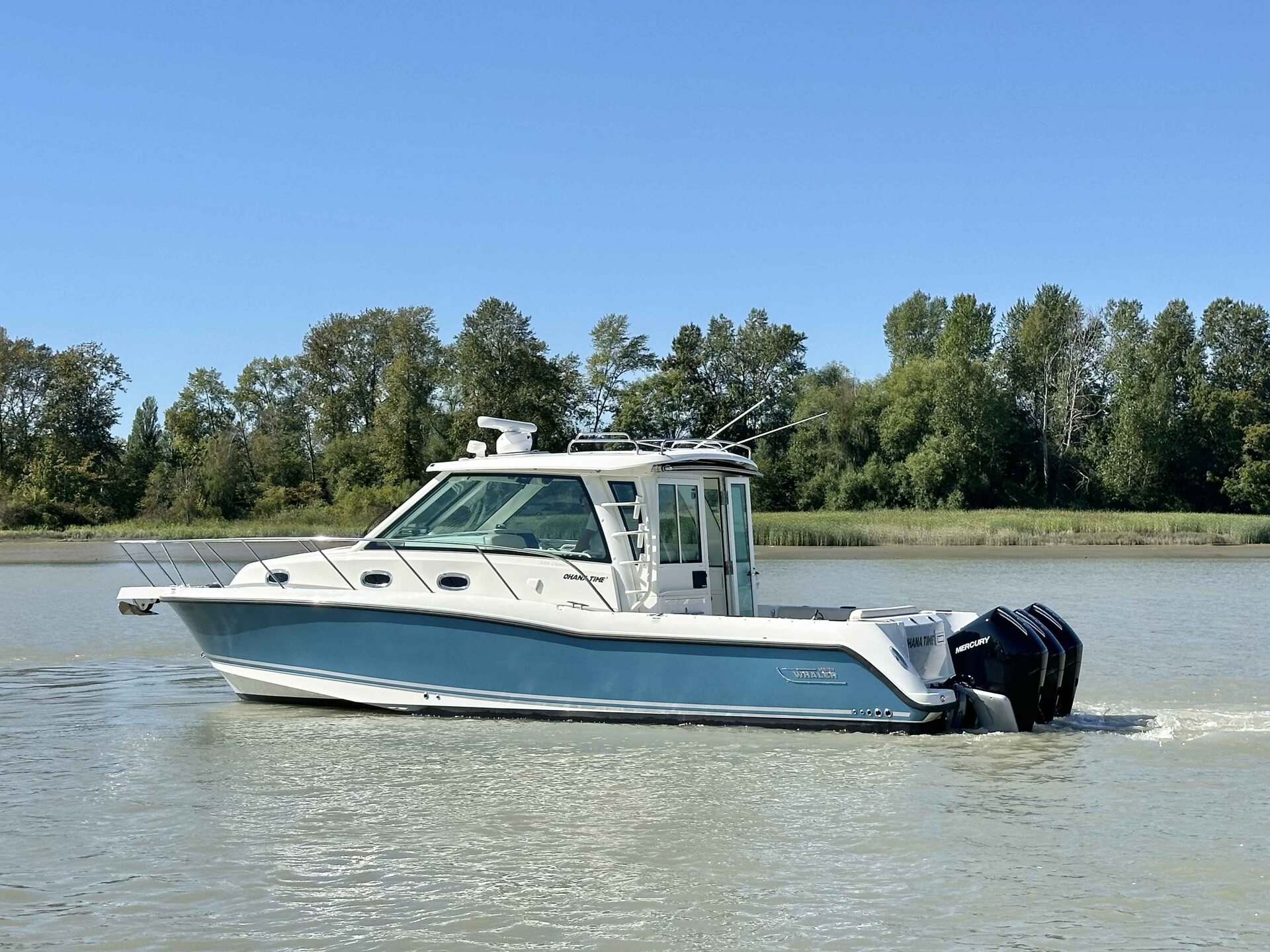 360 VR Virtual Tours of the 2020 Boston Whaler 345 Conquest Pilothouse