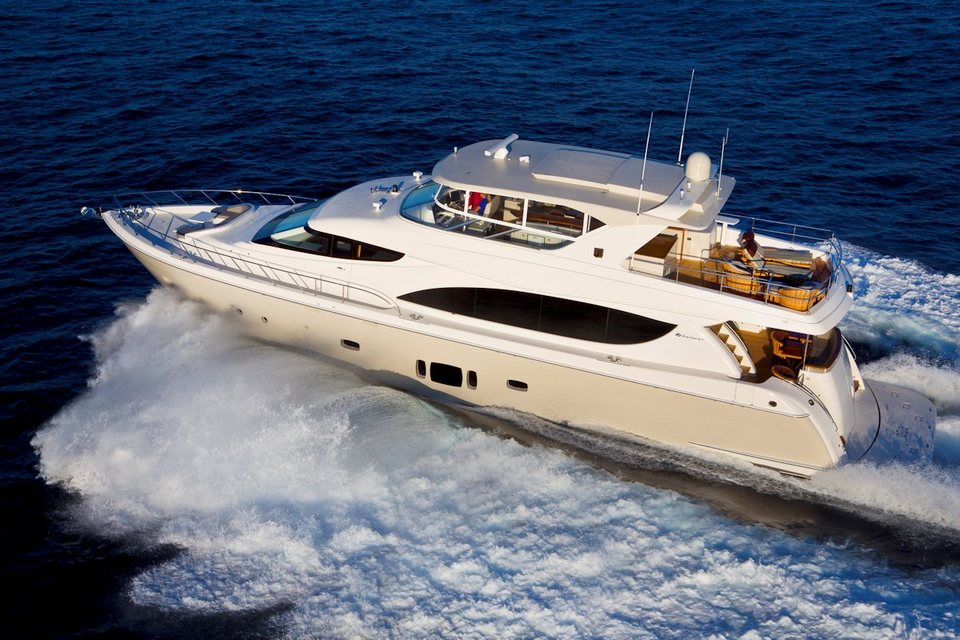 360 VR Virtual Tours of the Hatteras 80 Motor Yacht