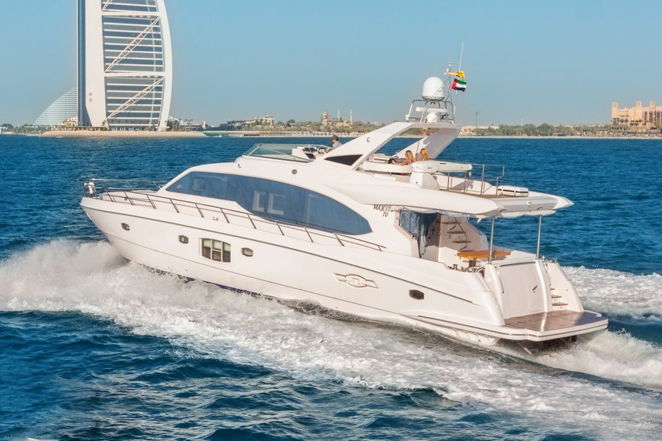 360 VR Virtual Tours of the Majesty 70
