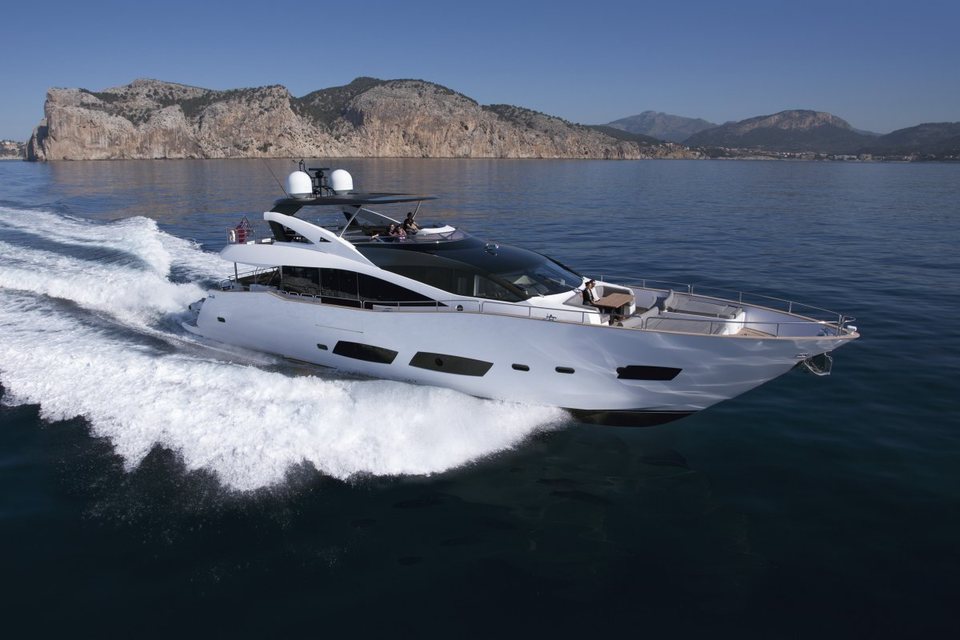 360 VR Virtual Tours of the Sunseeker 28 Metre Yacht