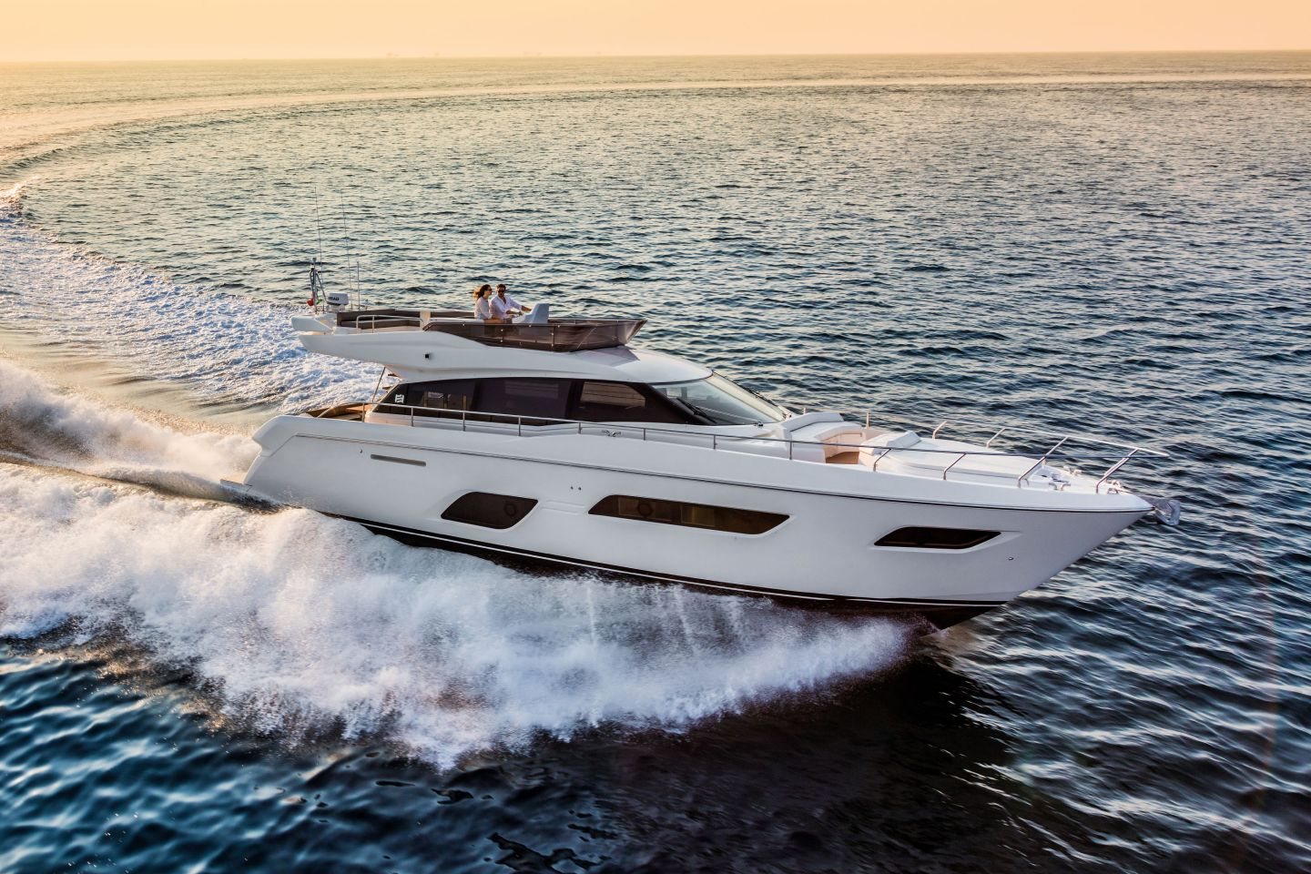 360 VR Virtual Tours of the Ferretti Yachts 550