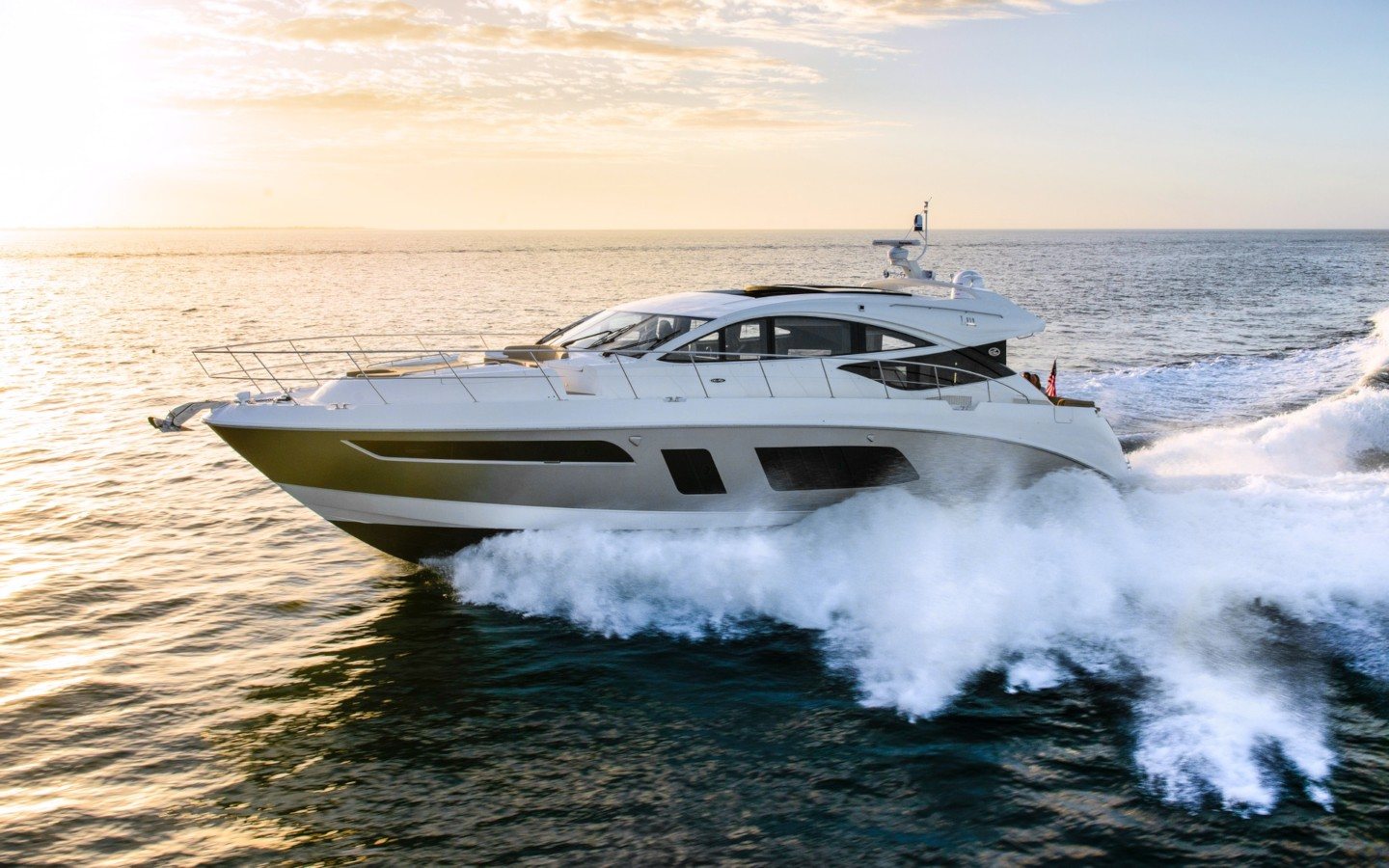 360 VR Virtual Tours of the Sea Ray L650