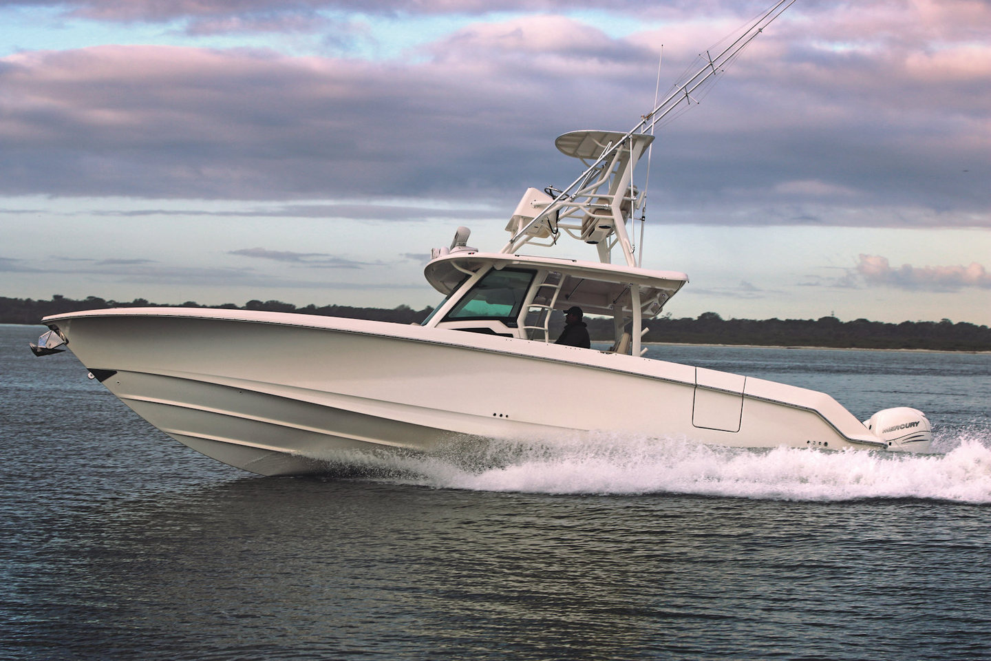 360 VR Virtual Tours of the Boston Whaler 380 Outrage