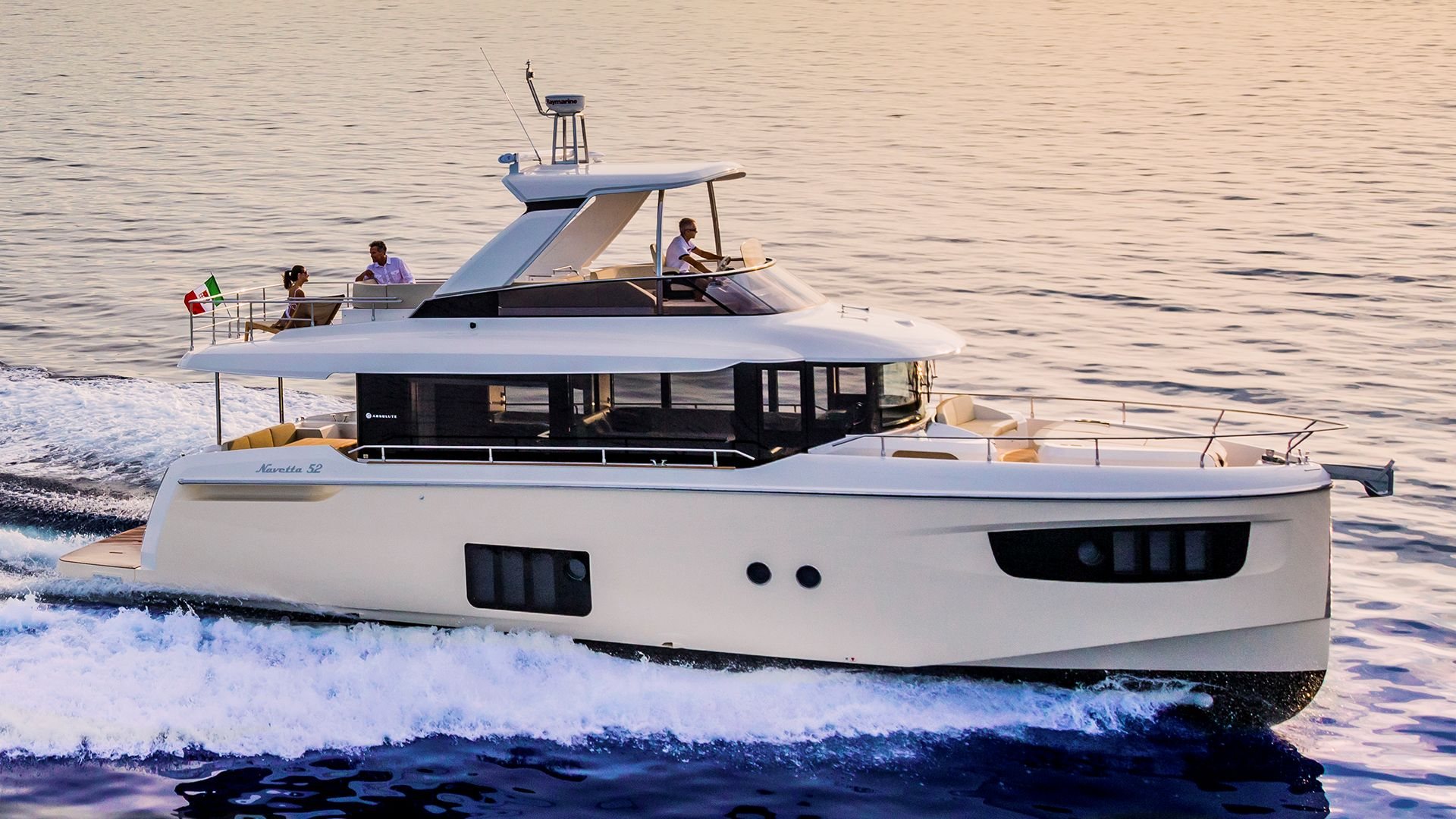 360 VR Virtual Tours of the Absolute Navetta 52
