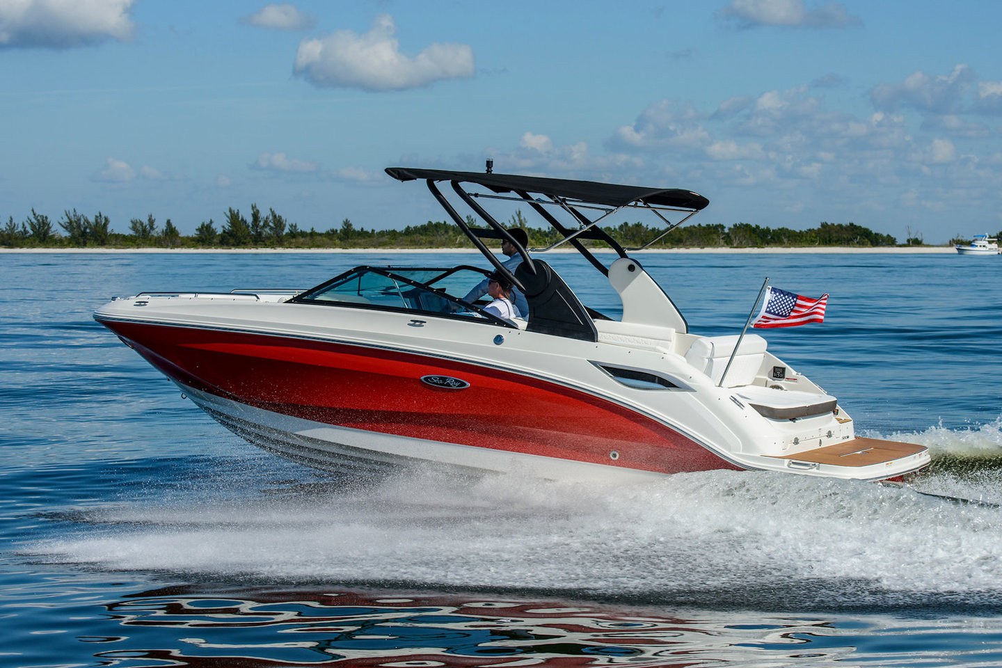 360 VR Virtual Tours of the Sea Ray SDX 250