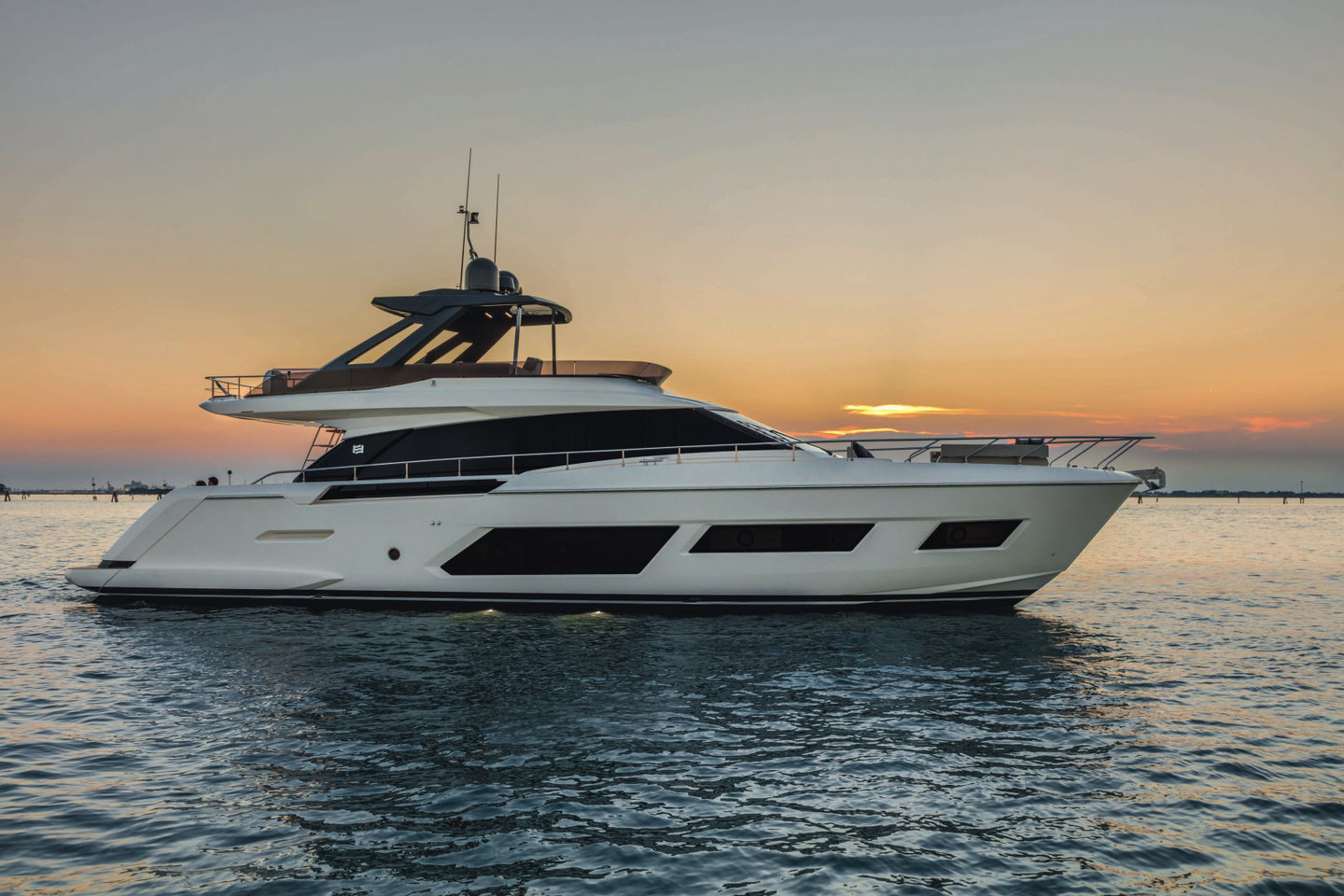 360 VR Virtual Tours of the Ferretti Yachts 670