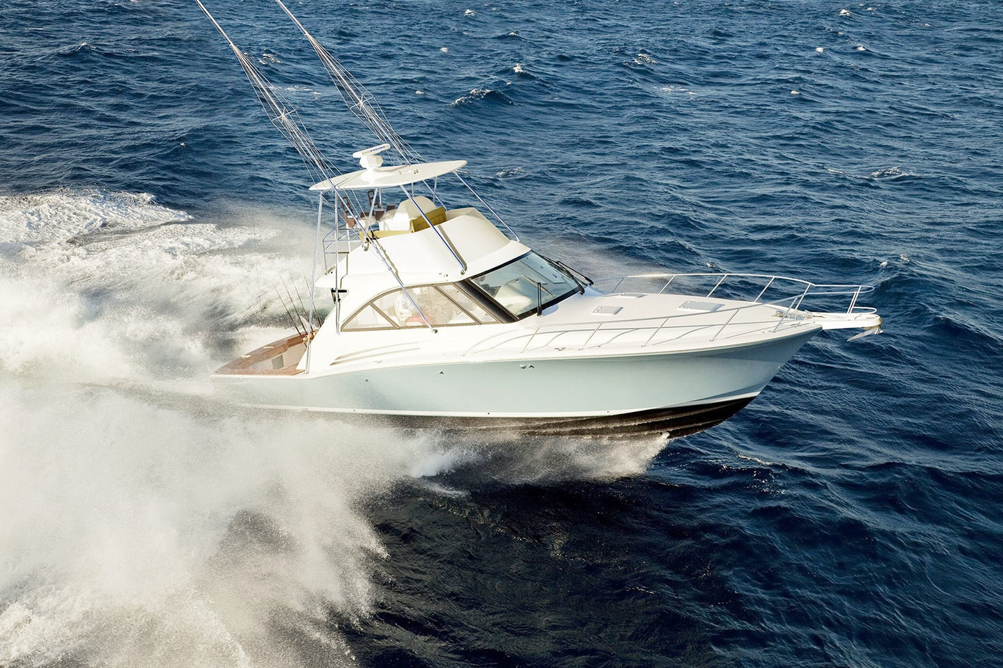 360 VR Virtual Tours of the Hatteras GT45X