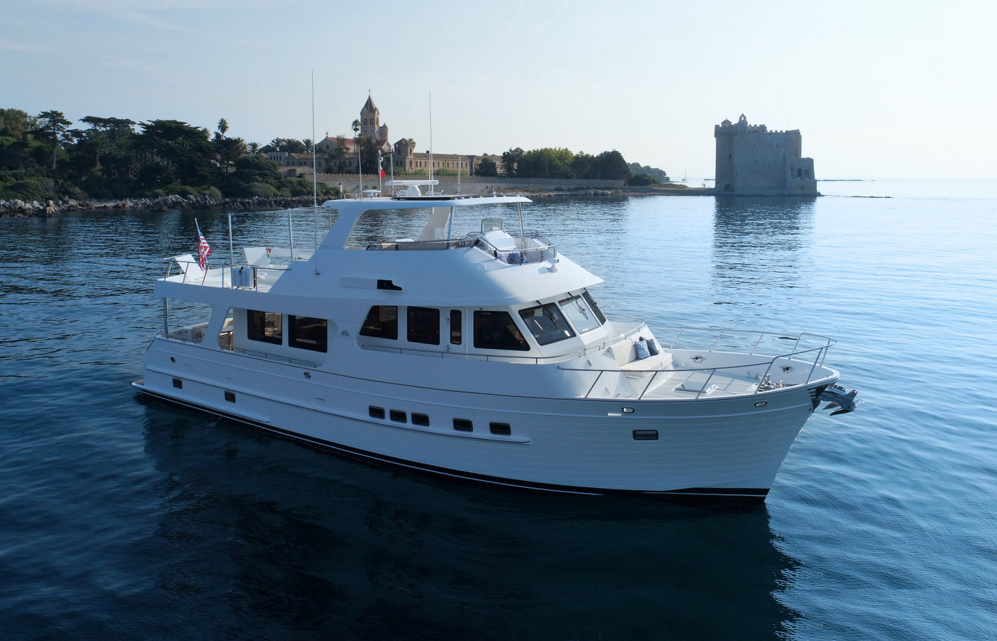 360 VR Virtual Tours of the Outer Reef 640 Motoryacht