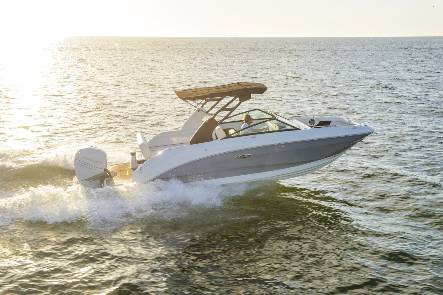 360 VR Virtual Tours of the Sea Ray SDX 250 Outboard