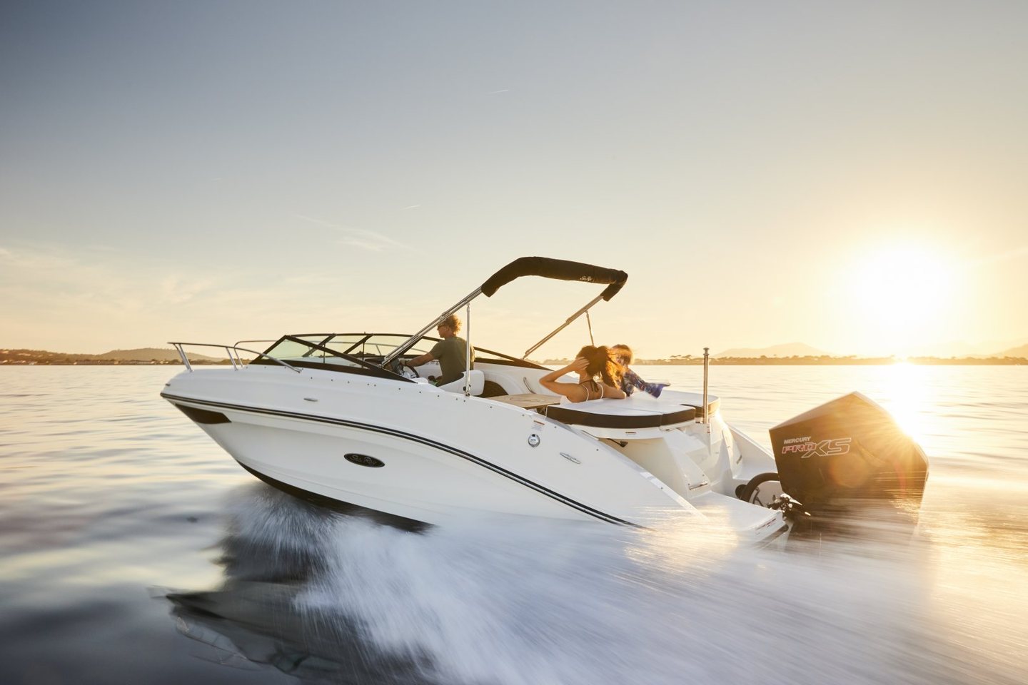 360 VR Virtual Tours of the Sea Ray Sun Sport 230 Outboard