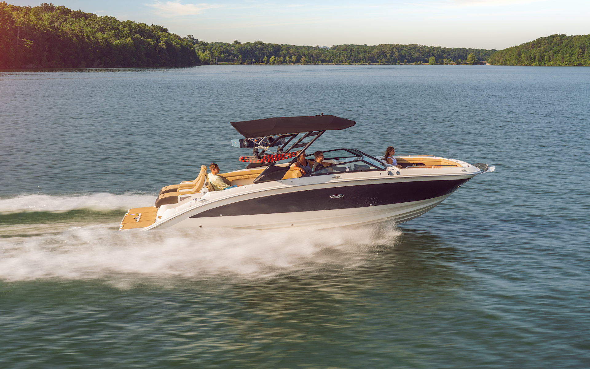 360 VR Virtual Tours of the Sea Ray SDX 290