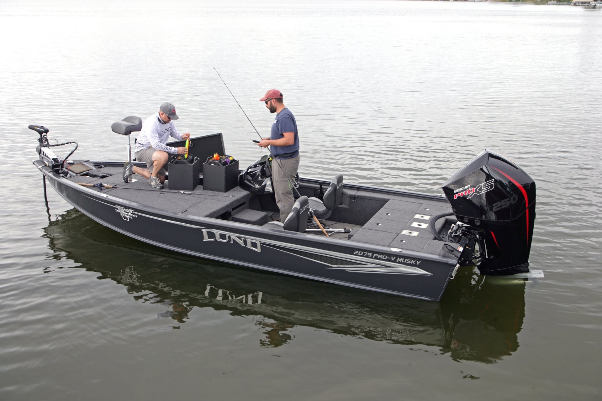 360 VR Virtual Tours of the Lund 2075 Pro-V Musky XS