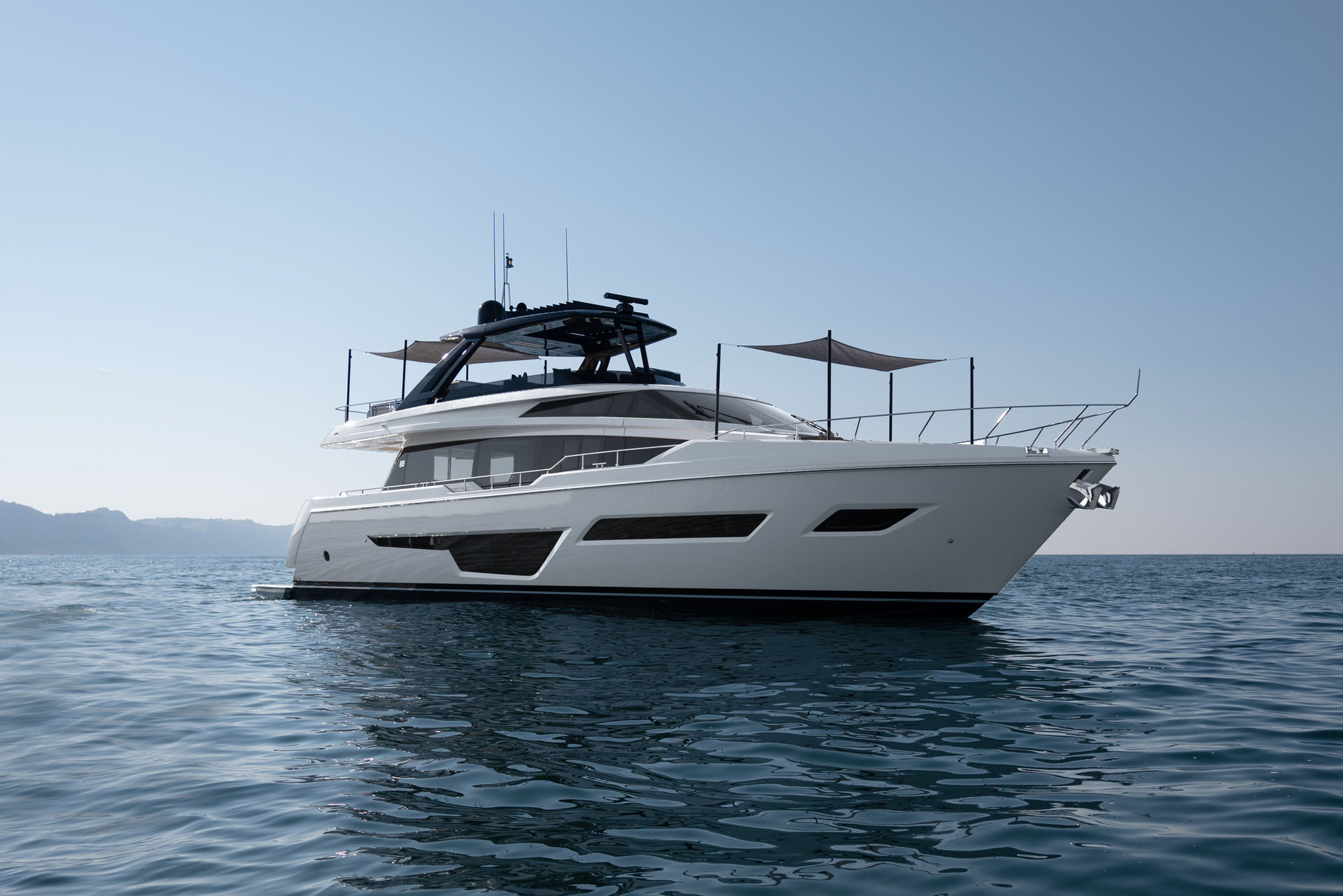 360 VR Virtual Tours of the Ferretti Yachts 780