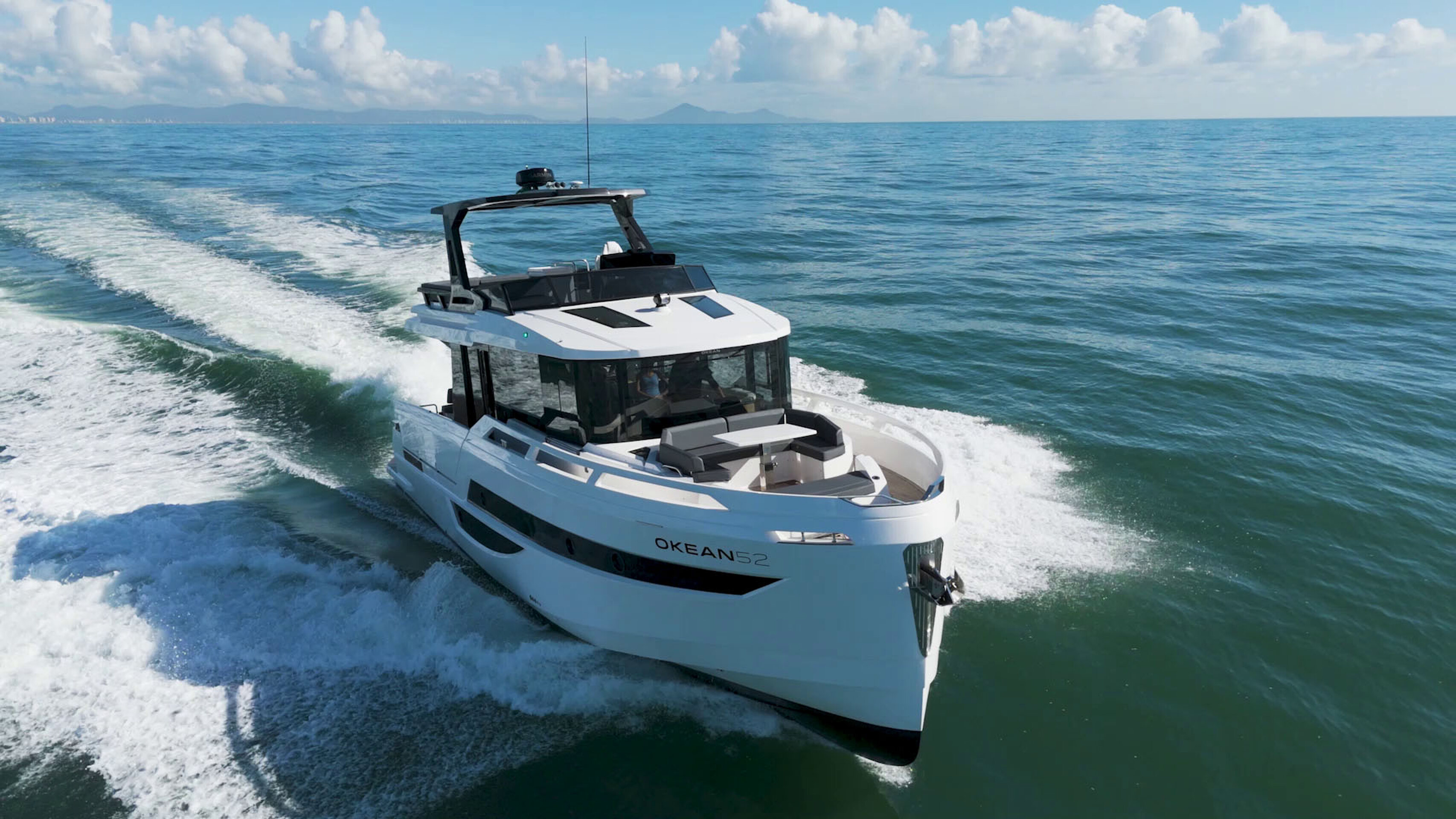 360 VR Virtual Tours of the OKEAN 52'