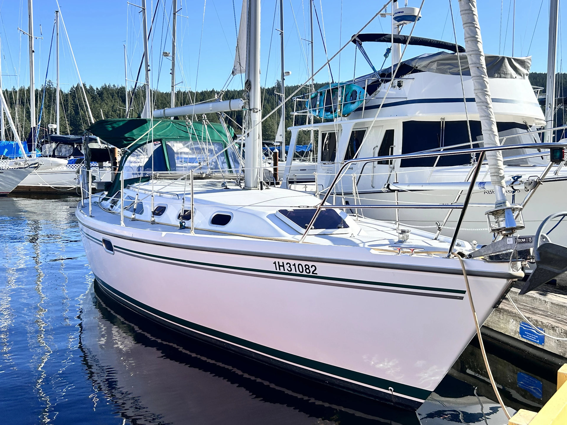 360 VR Virtual Tours of the Catalina 34 MKII